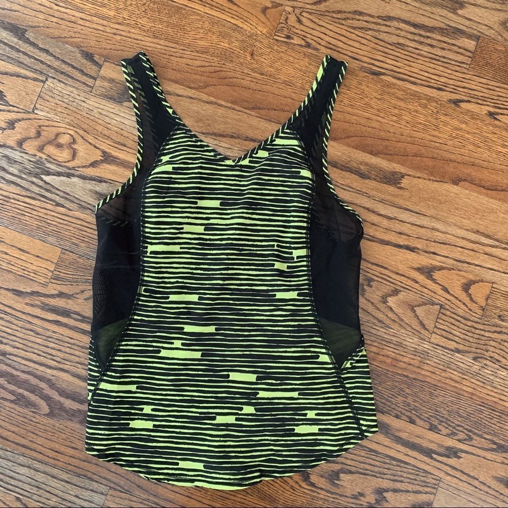 New LULULEMON Run With The Sun Tank Seawheeze 6
